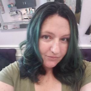 Meet your Posher, Nikki